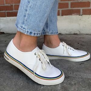 SeaVees Legend Sneaker Pride Collection Poplin Twill Size 8
